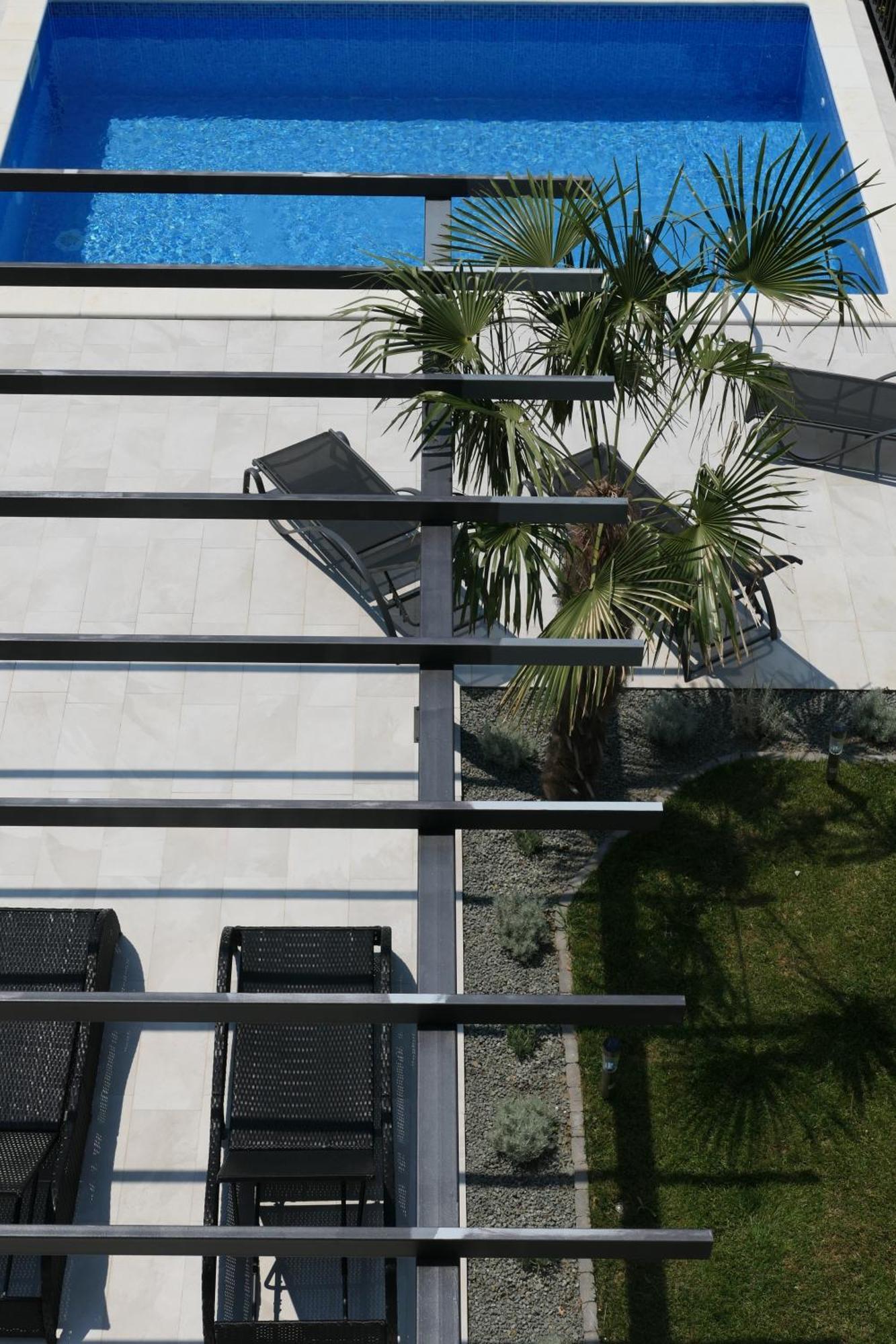 Apartmani Bura Crikvenica Bagian luar foto