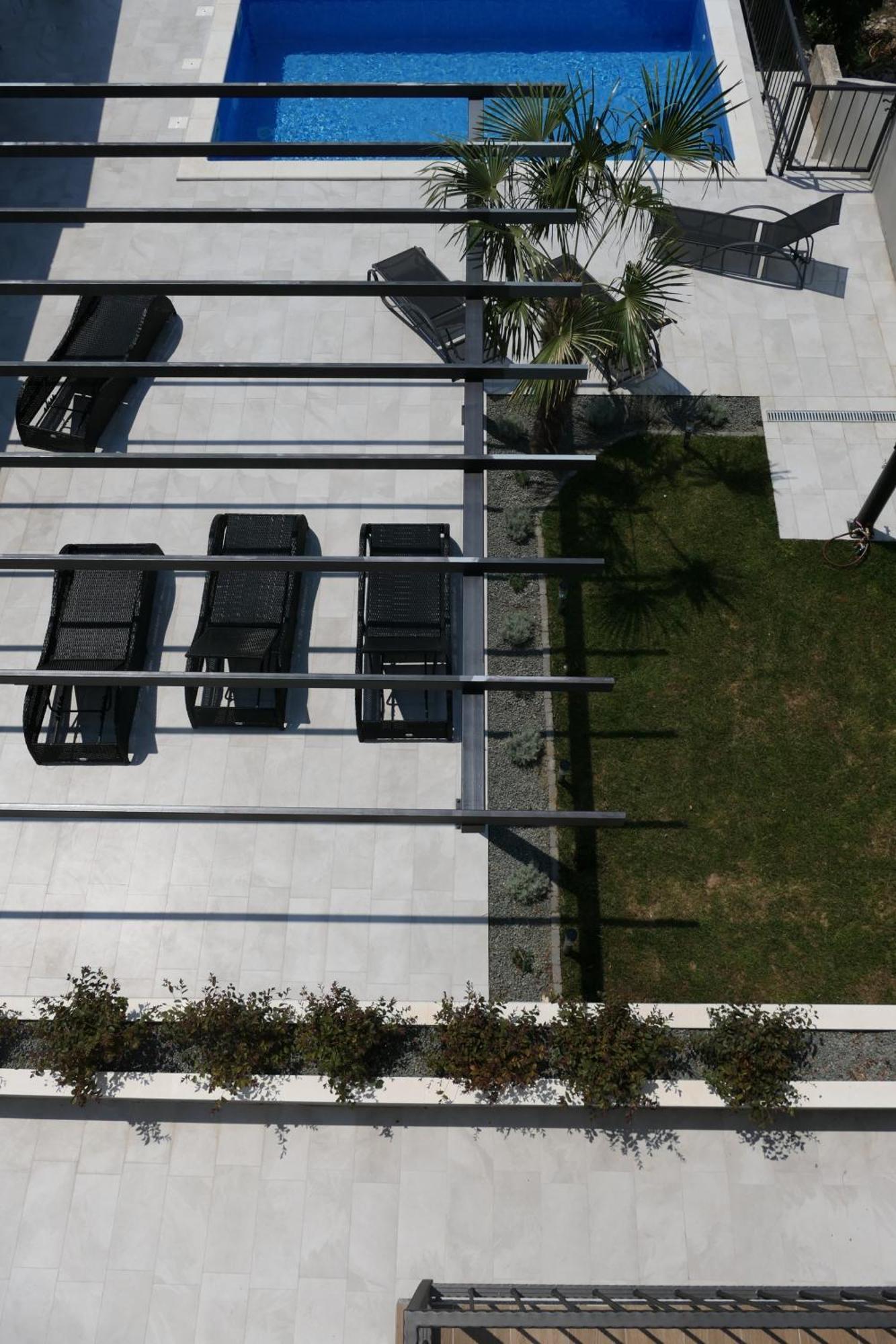 Apartmani Bura Crikvenica Bagian luar foto