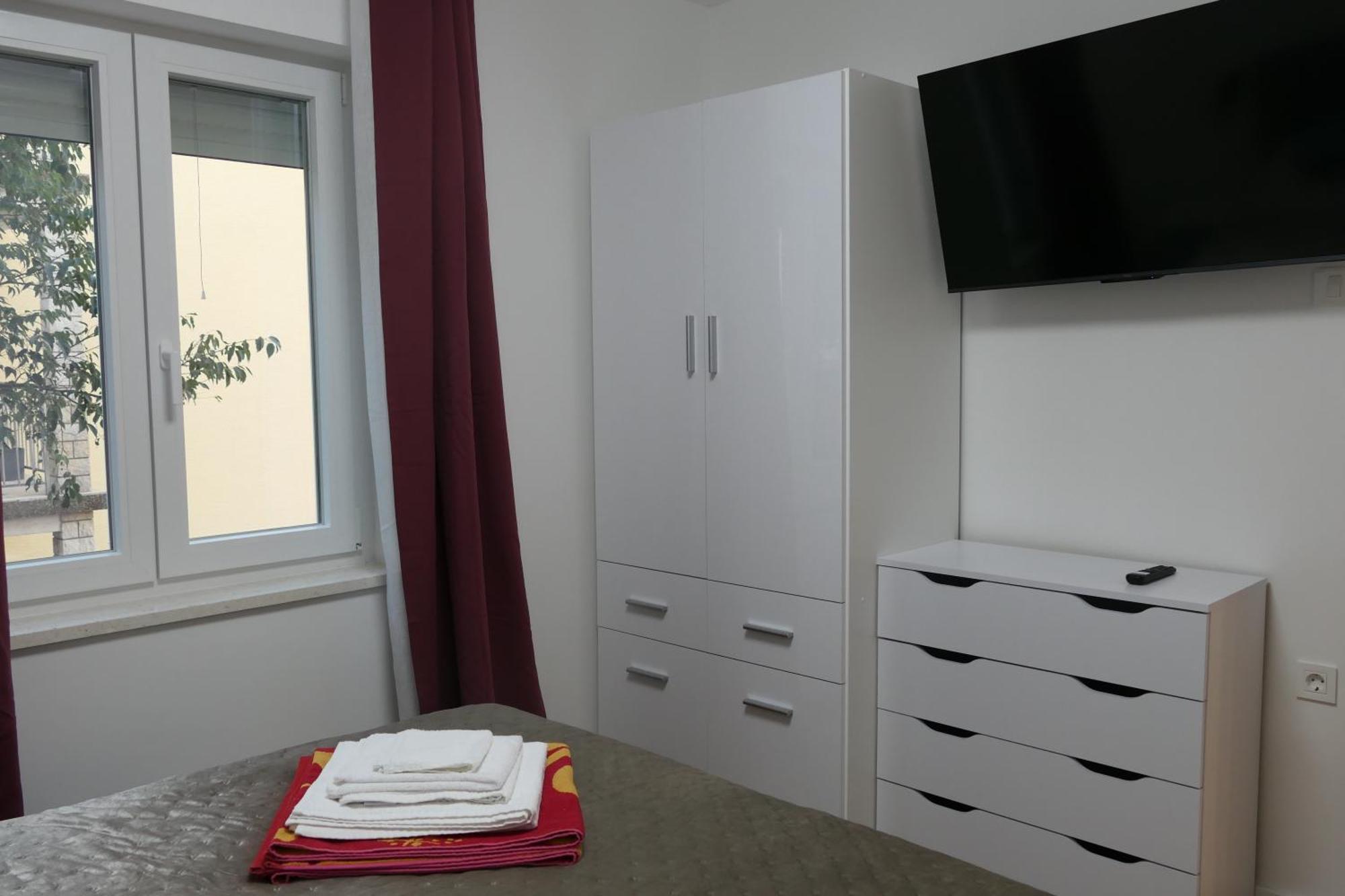 Apartmani Bura Crikvenica Bagian luar foto