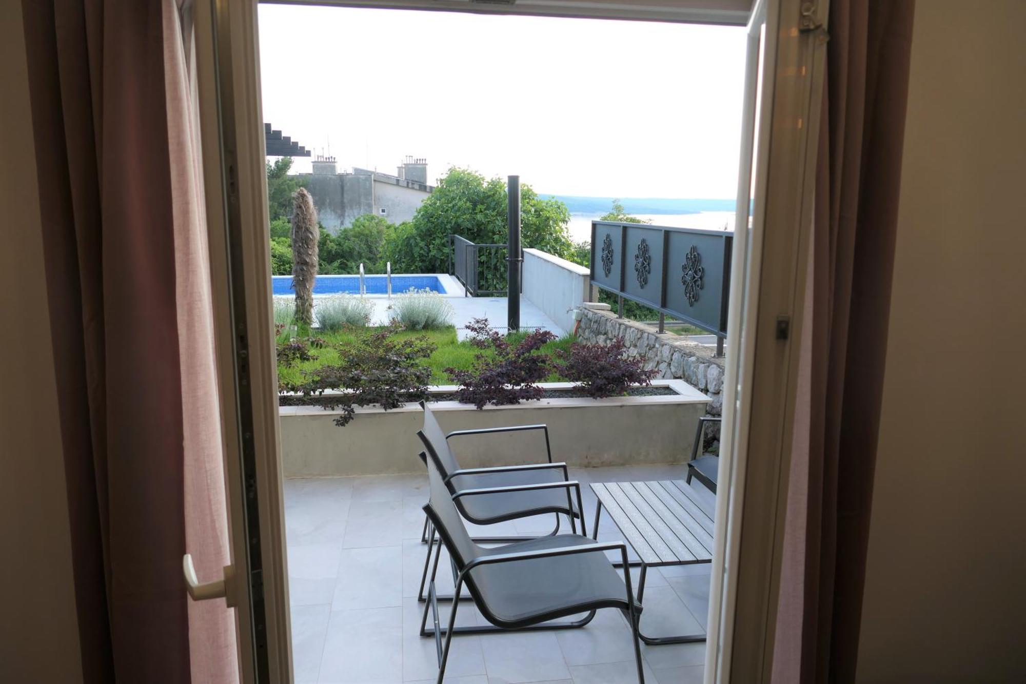 Apartmani Bura Crikvenica Bagian luar foto